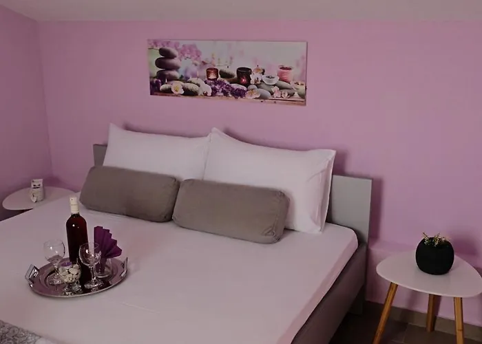 Ff Apartments